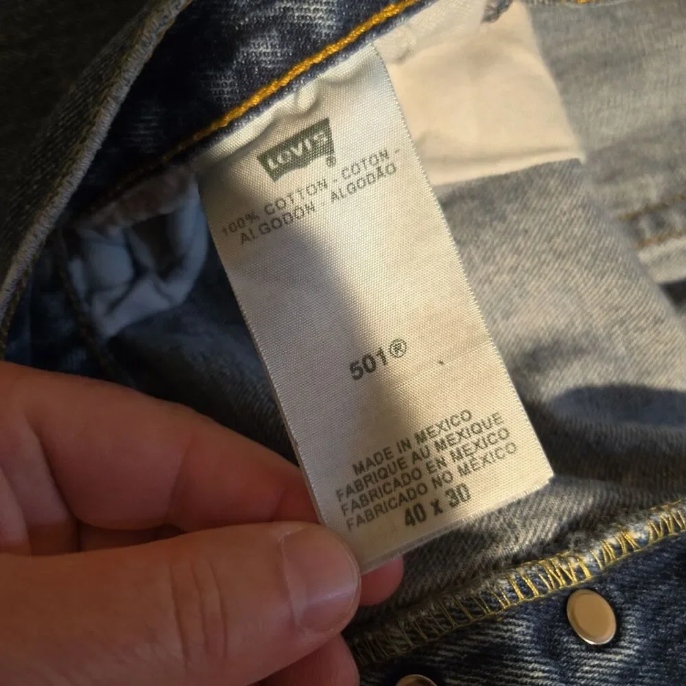 VTG Levis 501 Button Fly Jeans Mens 40x30 Blue Medium Wash 90s Straight